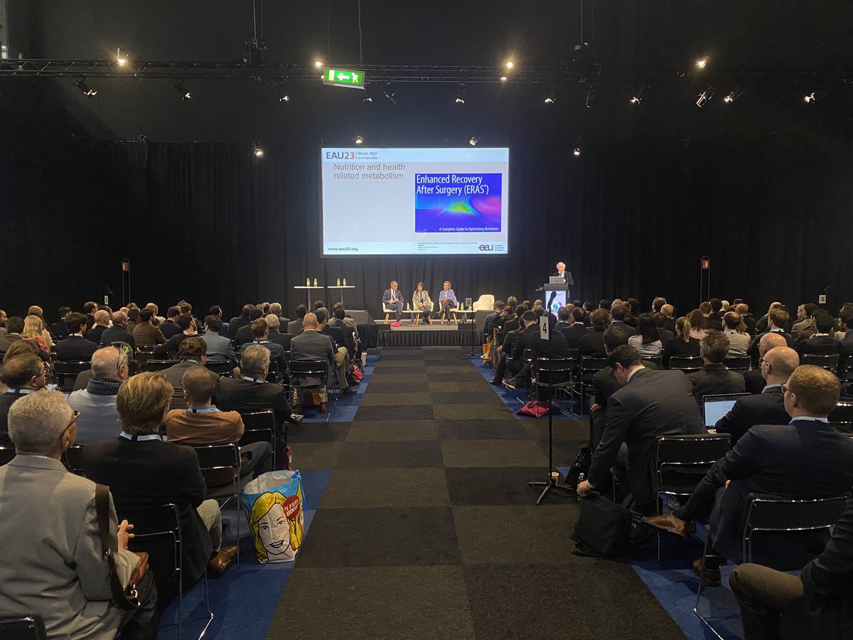 beethoven9s's tweet photo. Speaking about factors for continence with @RichardGaston  #EAU23 https://t.co/gykk6q7PMp