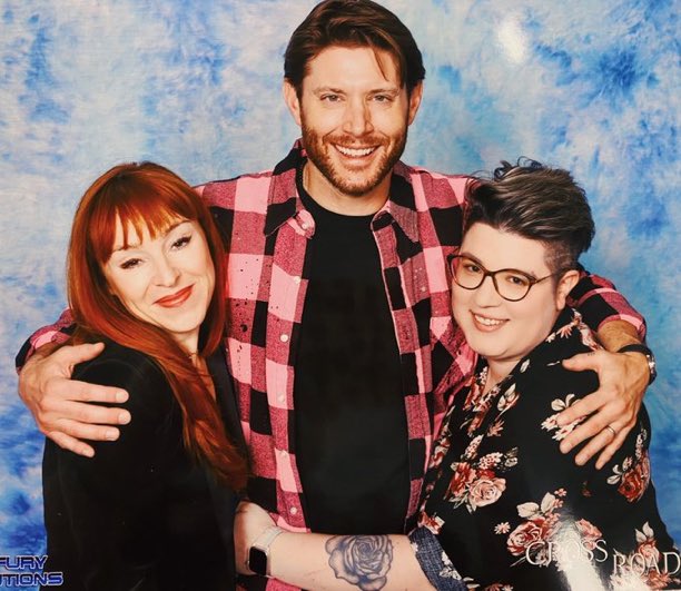 This is honestly way too cute. 
@chaotic_dean 
@JensenAckles @RuthieConnell 
#cr6 #Crossroads6 #CR6 
#JensenAckles #RuthConnell