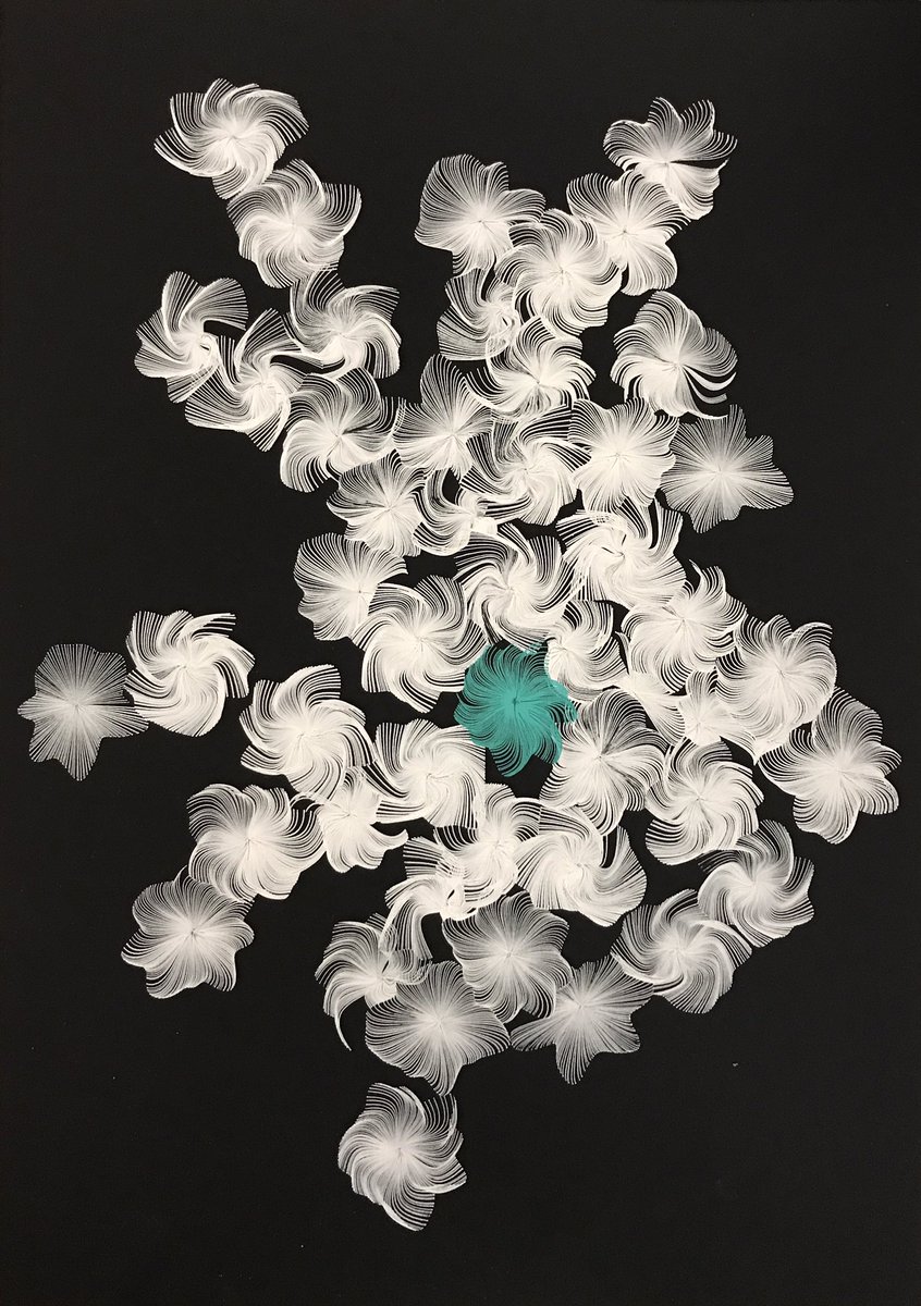 EmmanuelVdeV's tweet photo. Iterations of « You are Beautiful » generative algorithm
#uniballsigno pastel and #sakura white roller on #fabrianopaper Black Black A3 300g/m2
#penplotter #penplotterart #plotter #generativeart #generativecoding #abstractart #lineart #axidraw #plottertwitter https://t.co/tgPe3kDiJ5