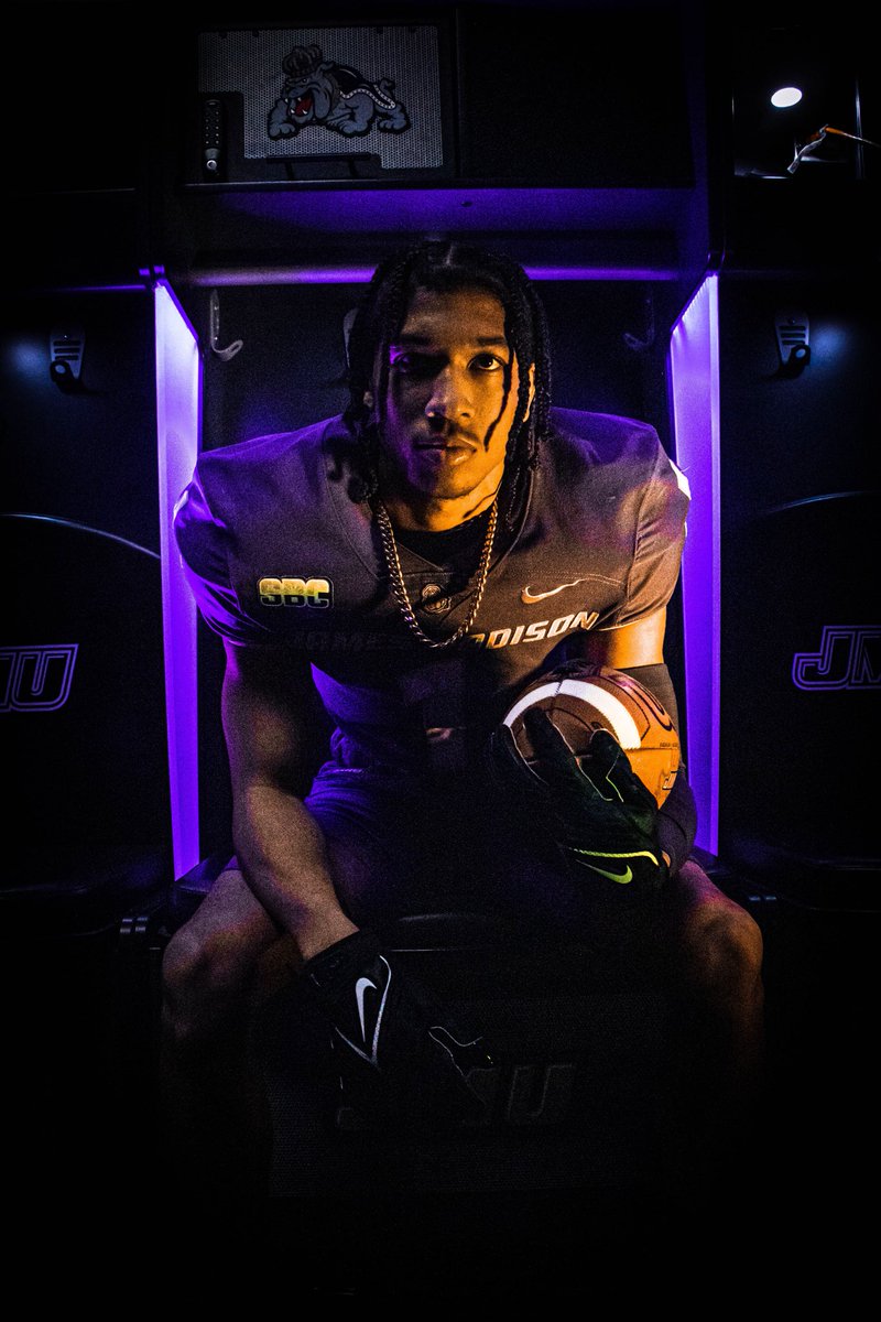 Flip1hunnit's tweet photo. Had a great time @JMUFootball I’d like to thank @Coach_BHaines @amburkett64 and @JMUCurtCignetti  for having me #GoDukes https://t.co/yWMT6OnepM