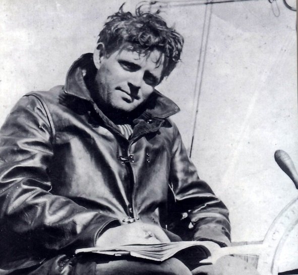 Kitapcumlelerii's tweet photo. “Bu kez yenilgiye uğradık, ama her zaman yenilmeyeceğiz. Çok şey öğrendik.”

Jack London https://t.co/PFqBkx4GLb