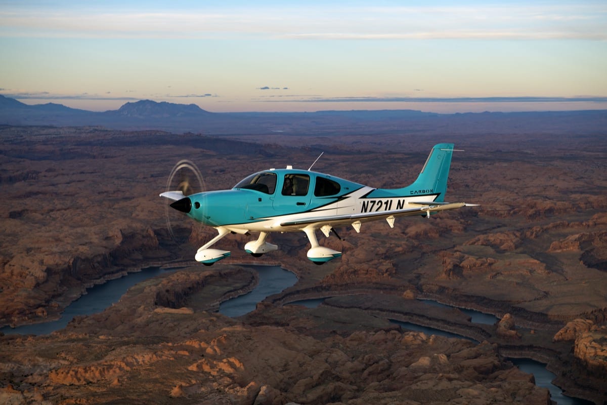genavnews's tweet photo. 10 best-selling piston airplanes in 2022 https://t.co/TPKcriHc53 https://t.co/VdEUn67sQy