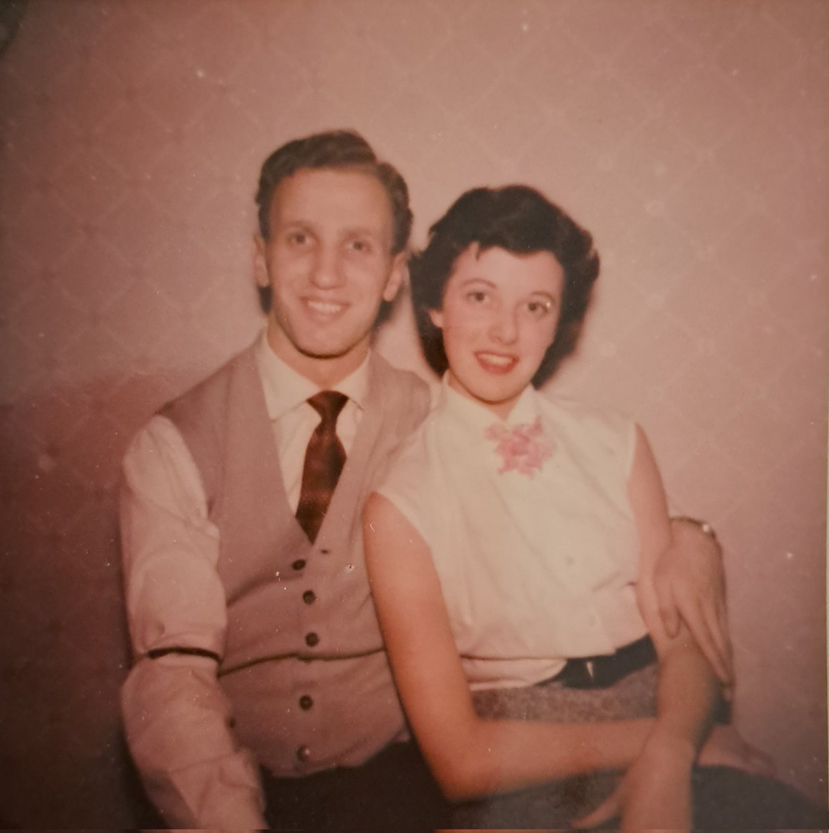 Angela Lawrence 💙 tweet media