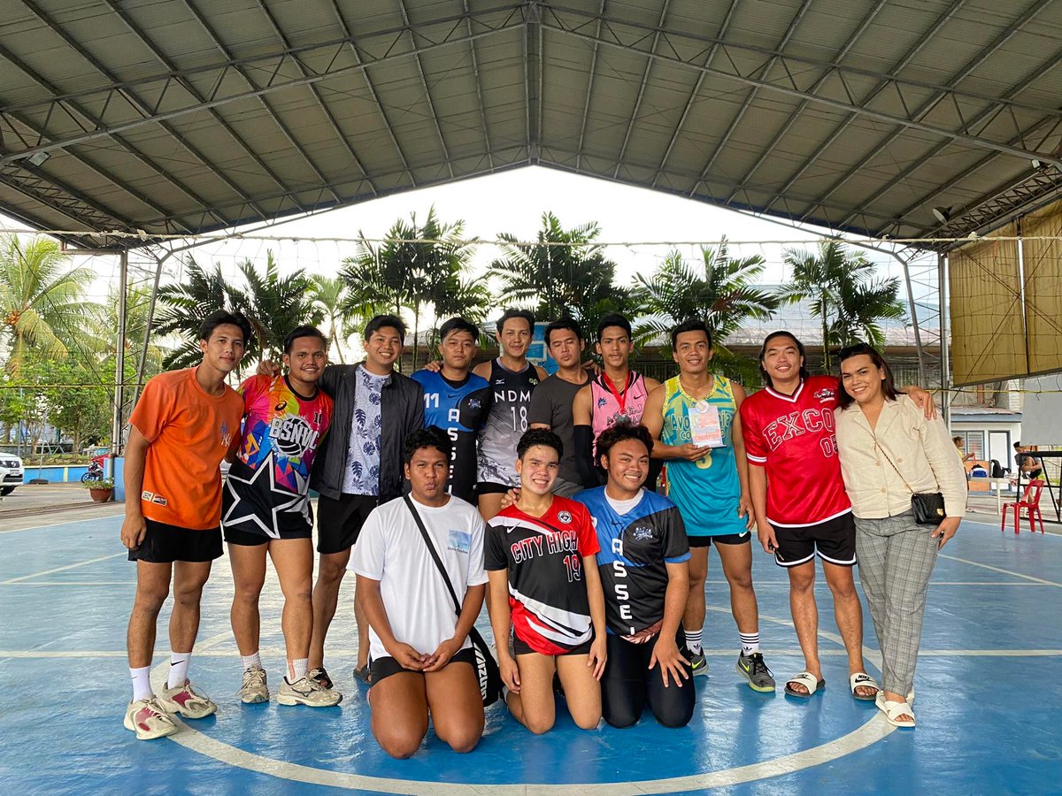 AssejQueen's tweet photo. Team ASSEJ
COTABATO VOLLEYBALL ASSOCIATION ODL CHAMPION 2023 🏐🎉

I can't even refuse myself of thanking you all for your dedication sa inyong skills and sa teamwork na inyong gipakita guys. YOUR HARDSHIPS HAS BEEN PAID OFF! You all deserve this recognition. 💚🏐 https://t.co/QZjMLBUHmc