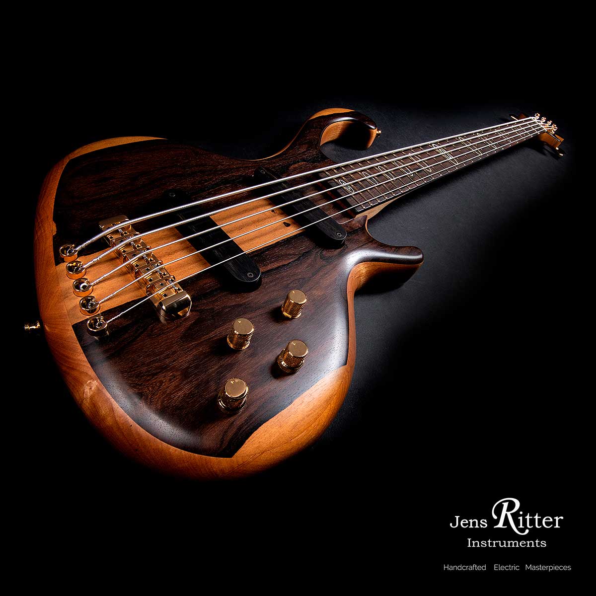 JensRitter's tweet photo. This 34.5" Roya 5-string bass with Ziricote top is ready to ship!
More info at https://t.co/rp65uKMXV2
#bassguitar
#custombass
#electricbass
#baixoeletrico
#bassist
#bassplayer
#madeingermany
#jensritterinstruments
#ギター職人
#highendbass
#basscollector 
#bajoelectrico
#奢华 https://t.co/oNNle0QJqT