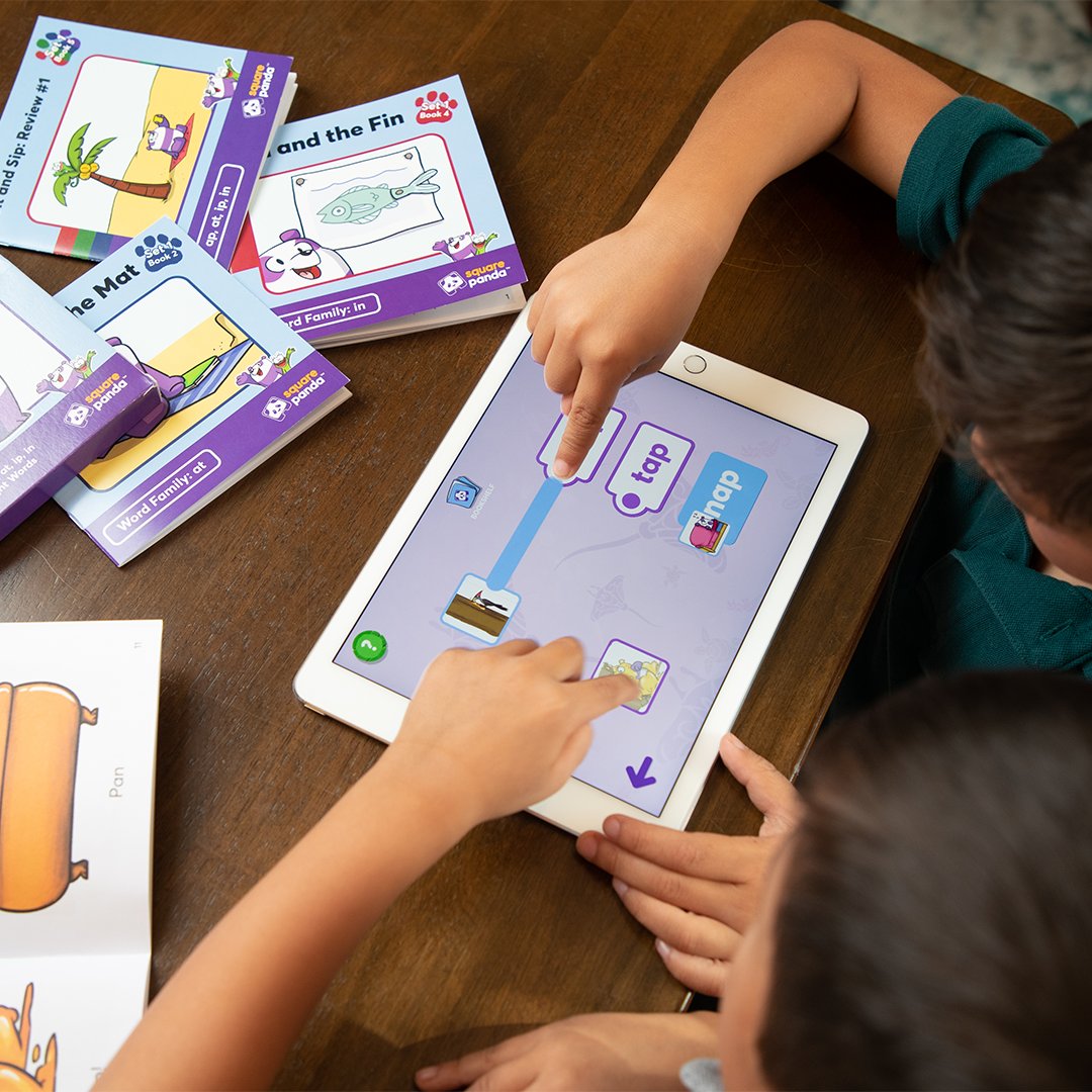 📚 SquareTales carefully crafted text enables emergent readers to begin connecting words and sentences to read fun stories featuring Pan and Cam! 

#squarepanda #squaretales #scienceofreading #athomelearning #earlyliteracy #learntoread #booksforkids