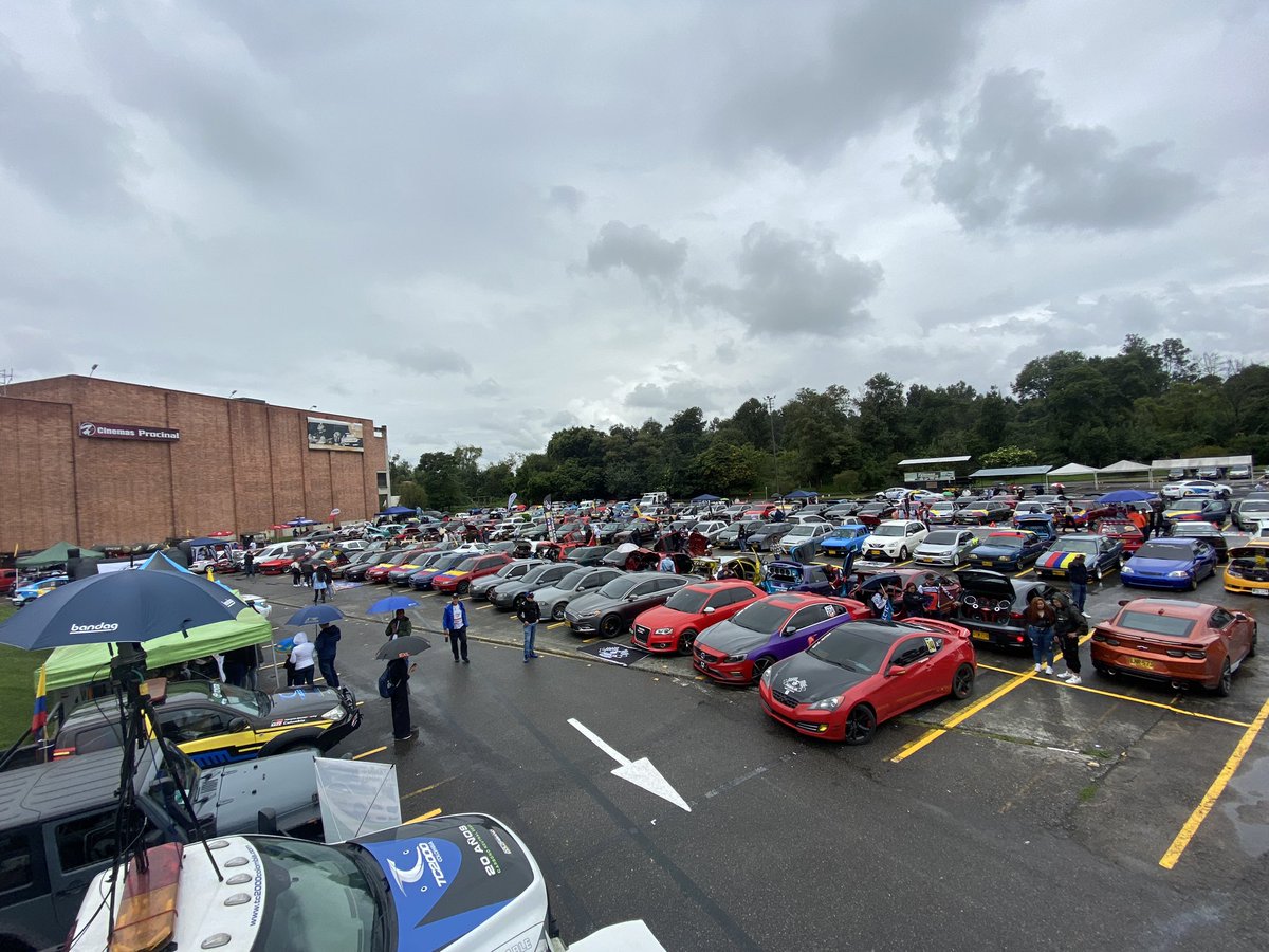 ¡ES HOY! 

Que la lluvia ☔️ no los detenga, abríguense, carguen paraguas y los esperamos en <a href="/ccomercialbima/">Centro Comercial Bima</a> para este gran encuentra de #MotoresPorLaPaz 🕊️