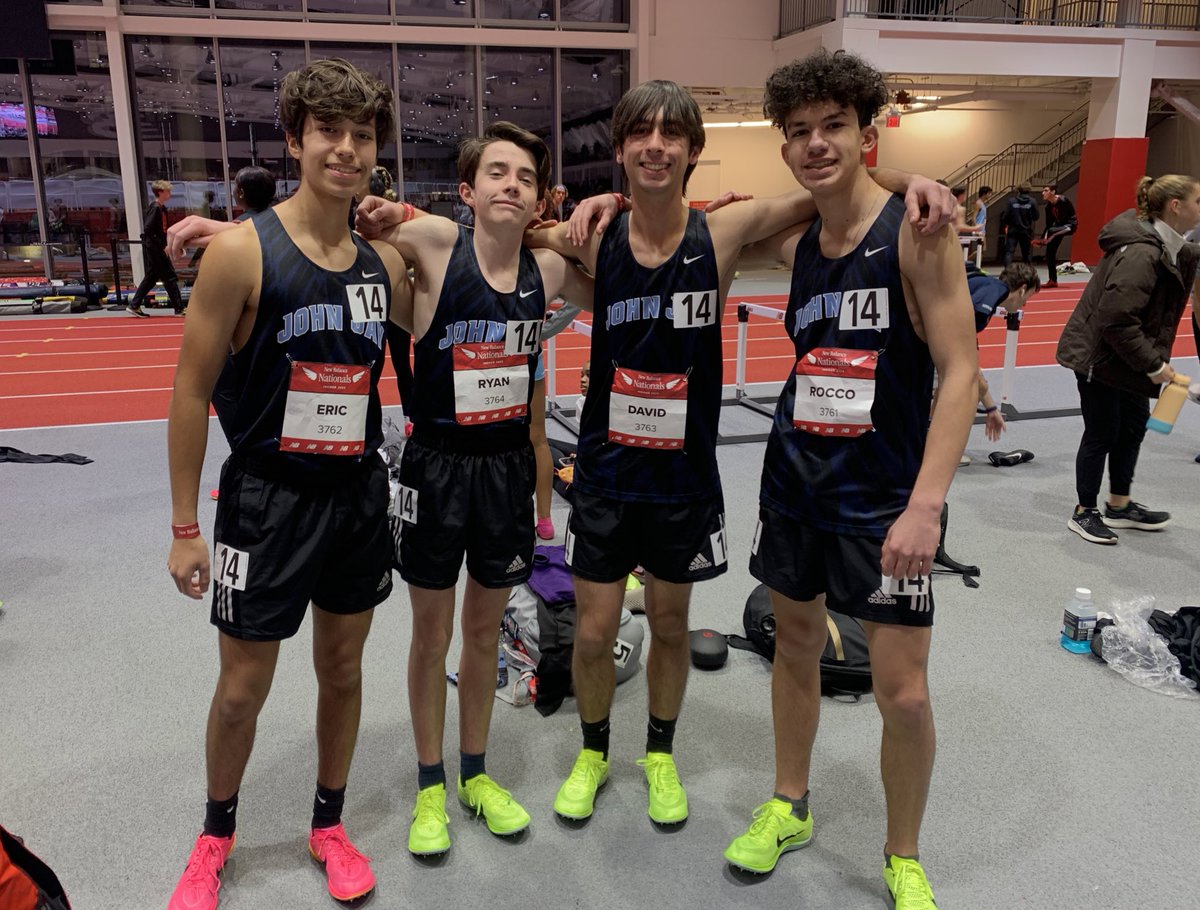 JohnJayXCTF's tweet photo. The boys ran a New School Record of 18:24.58 in the boysChampionship  4xmile at New Balance Indoor Nationals to finish in 27 out of 52 teams. Great way to end the season! https://t.co/iKxGZR9UP1