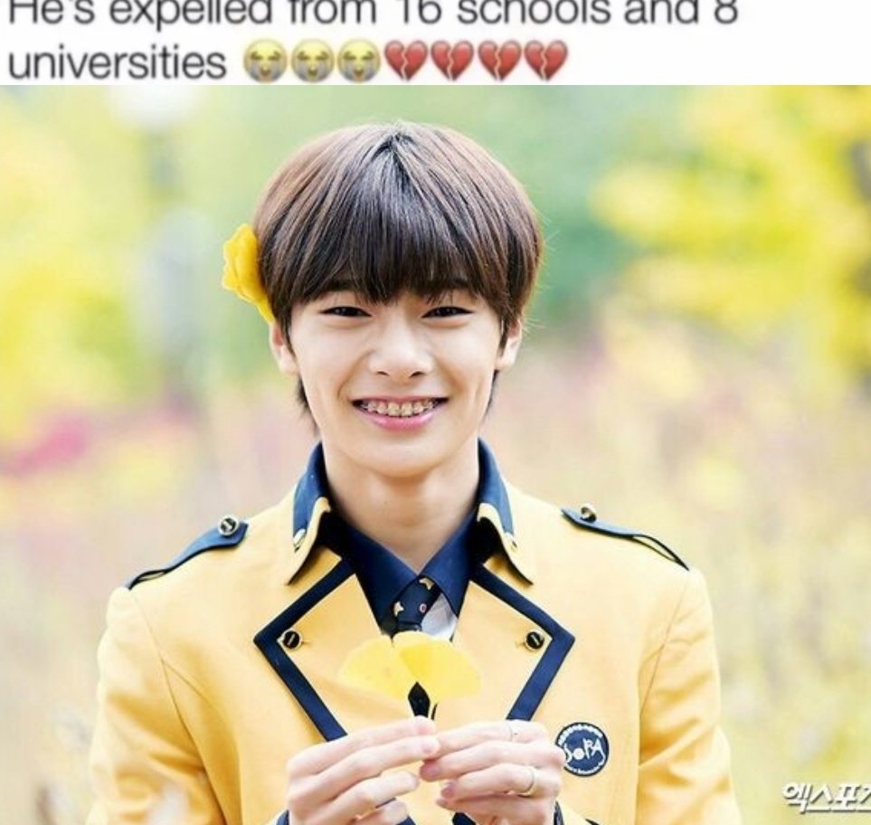 misohyuns's tweet photo. why did no one tell me art school was so hard wtf https://t.co/KR3w8snkJJ