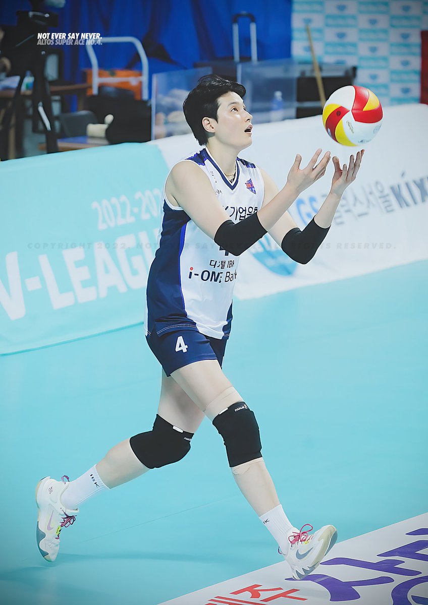 noteversaynever's tweet image. 보고싶어히진..🥺