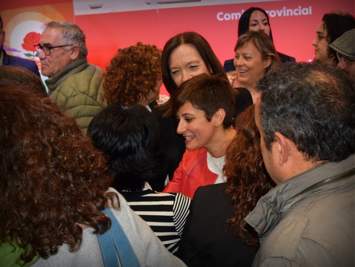 PSOECDP's tweet photo. Un verdadero placer compartir la mañana del sábado con @isabelrguez, @josele_caballero y el resto de candidatos y candidatas ♥️

ILUSIÓN Y CAMBIO 🌹

#InmaculadaCandidata #PSOE #PSOECabezarrubias #PSOECDP #CDP #Cambio #Ilusión #Progreso #Crecimiento #Candidatura #Mujer #Mayo2023 https://t.co/bMym2bMxFw