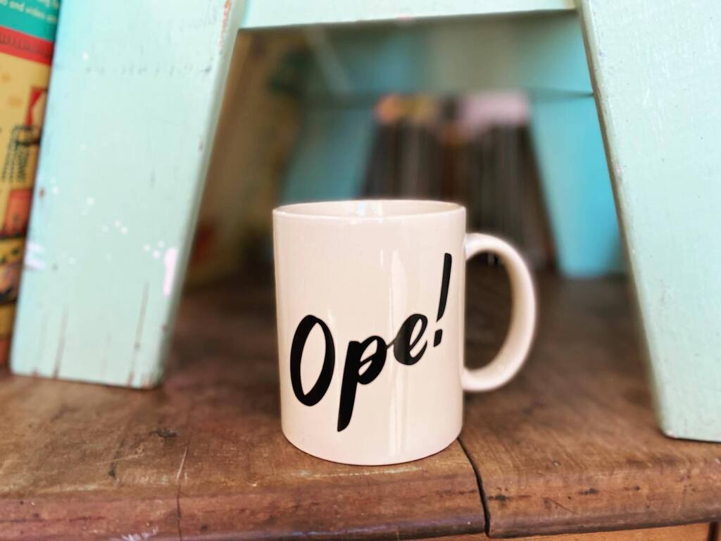 Good morning, Marquette! Coffee is flowing, bacon is sizzling, and our dining room is open!
