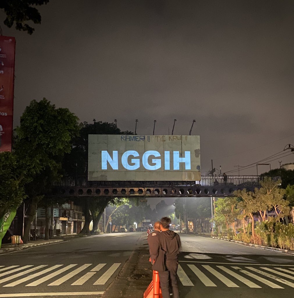 pasarsantaimlg's tweet photo. @bojonedhani @samsutiaji @PemkotMalang @infomalang KOMENTAR E YO MEK #NGGIH TAH~ https://t.co/3dsBgHuSJy