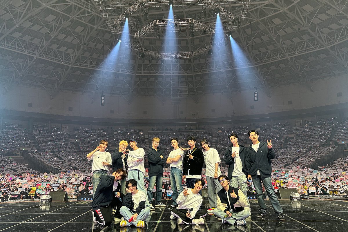 xu_mingmg's tweet photo. The trajectory of my life changed when I met you. Thank you for healing some parts of me that I never knew needed healing. I love you every day. 🤍 @pledis_17 https://t.co/M8z4obfrFi
