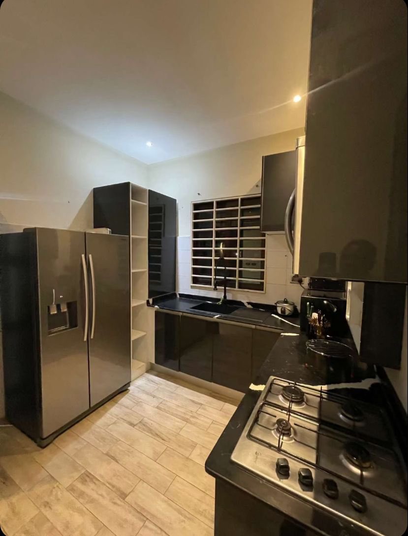 _asempahomes's tweet photo. Exclusive available house for rent available 🏠‼️ Kindly check thread for specifications 

Location:  East Legon, Goldings Estate near Galaxy International school 📍

Price:  $3k/month (amazing payment plans available )

Call 0249142833/0502265977 or SEND us a DM for more info https://t.co/GmTqXp0IlD
