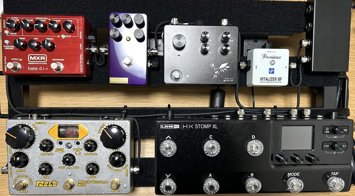 HRH_NAD's tweet photo. とりあえずエフェクターボード完成!
#limetone
#focus
#markbass
#soundfrog
#providence
#MXRM80 https://t.co/0yndZu8TYS