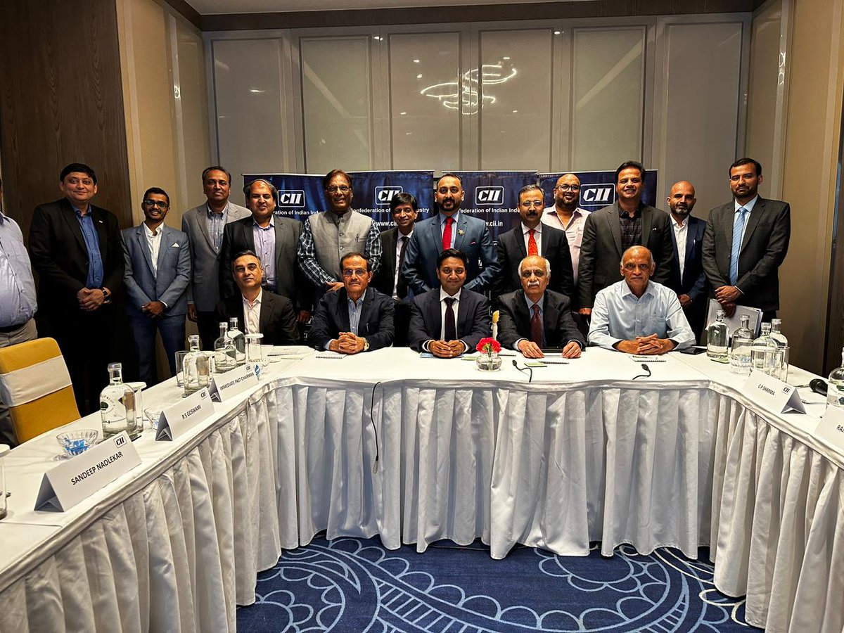 CII4WR's tweet photo. Mr. Shreyaskar Chaudhary is a second generation entrepreneur, and his company is one of the leading manufacturers of garments in India. Mr Vaishya is founder and Managing Director of Precision Industrial Systems, Shri Girraj Steels and P.I Steel and is engaged in manufacturing. https://t.co/hiLKI5jD5H