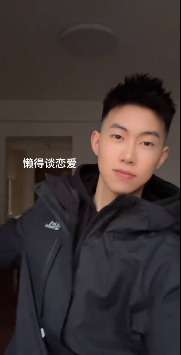 BabayFirman's tweet photo. 懒得谈恋爱，没有直接来的直接 https://t.co/BQcDphYa1D
