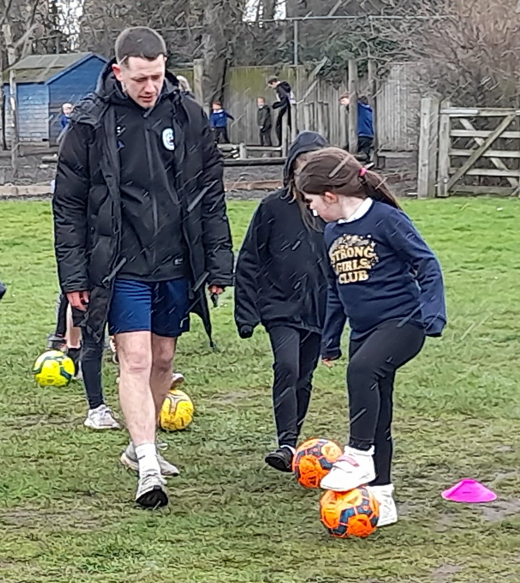 Over 60 girls from Y1 to Y6 had a great afternoon taking part in football sessions for #IWD2023. Huge thanks to Toby from Market Weighton Town FC (<a href="/mwtownfc/">Market Weighton Town FC</a>) for running the sessions. Well done everyone! #LetGirlsPlay  <a href="/EastRidingFA/">𝗘𝗮𝘀𝘁 𝗥𝗶𝗱𝗶𝗻𝗴 𝗙𝗔</a> <a href="/EnglandFootball/">England Football</a> <a href="/Lionesses/">Lionesses</a> 1/2