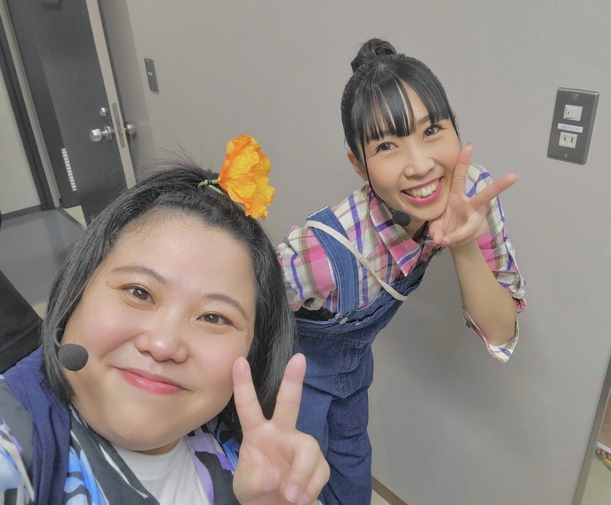 pom712's tweet photo. #遊び箱  vol.11
ご来場ありがとうございました✨️
お客様の沢山の温かい拍手と歓声に、
涙が出るほど感動しました😭
大好きな信江さんと、
魅力的なダンサーの方々と、
何よりご来場いただいたお客様と、
みんなで最高の時間を創れた2日間
忘れません🫶🏻💗
楽しい時間をありがとうございました❣️ https://t.co/TVh3EZeEWe
