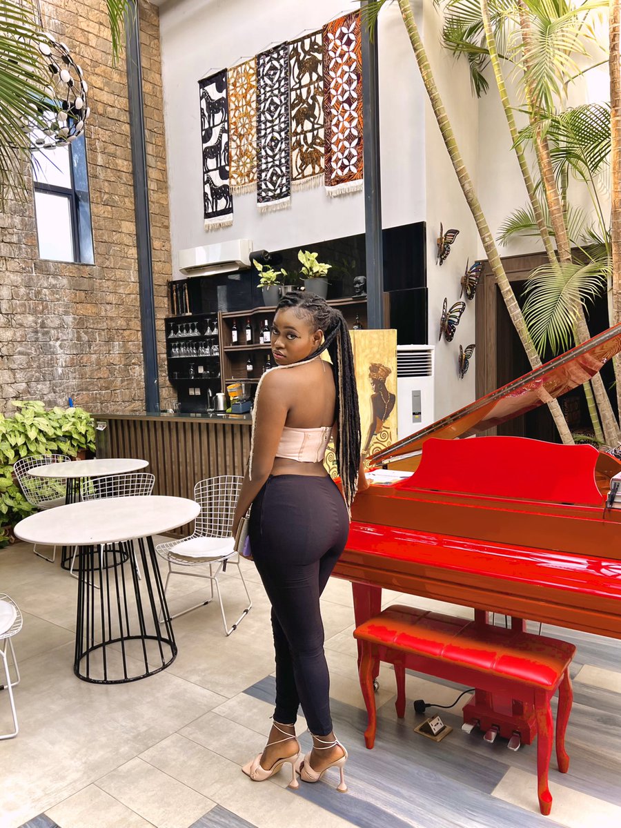 heraxhera_'s tweet photo. It’s really been a while. Enjoy all these prettiness😘 https://t.co/rhN8fIUHYF
