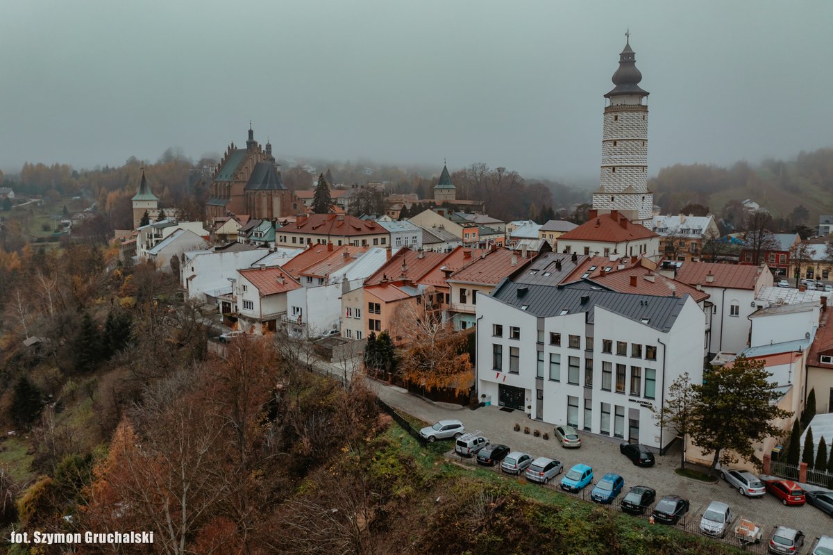 InstytutKsiazki's tweet image. „Szklane domy. Tak powstawała #biblioteka w Bieczu” - #reportaż Katarzyny Kachel pod tym tytułem opisuje kolejną wspaniałą bibliotekę powstałą w budynku dawnej synagogi dzięki Narodowemu Programowi Rozwoju Czytelnictwa 🇵🇱📖

➡ instytutksiazki.pl/aktualnosci,2,…

#Biecz #Małopolska