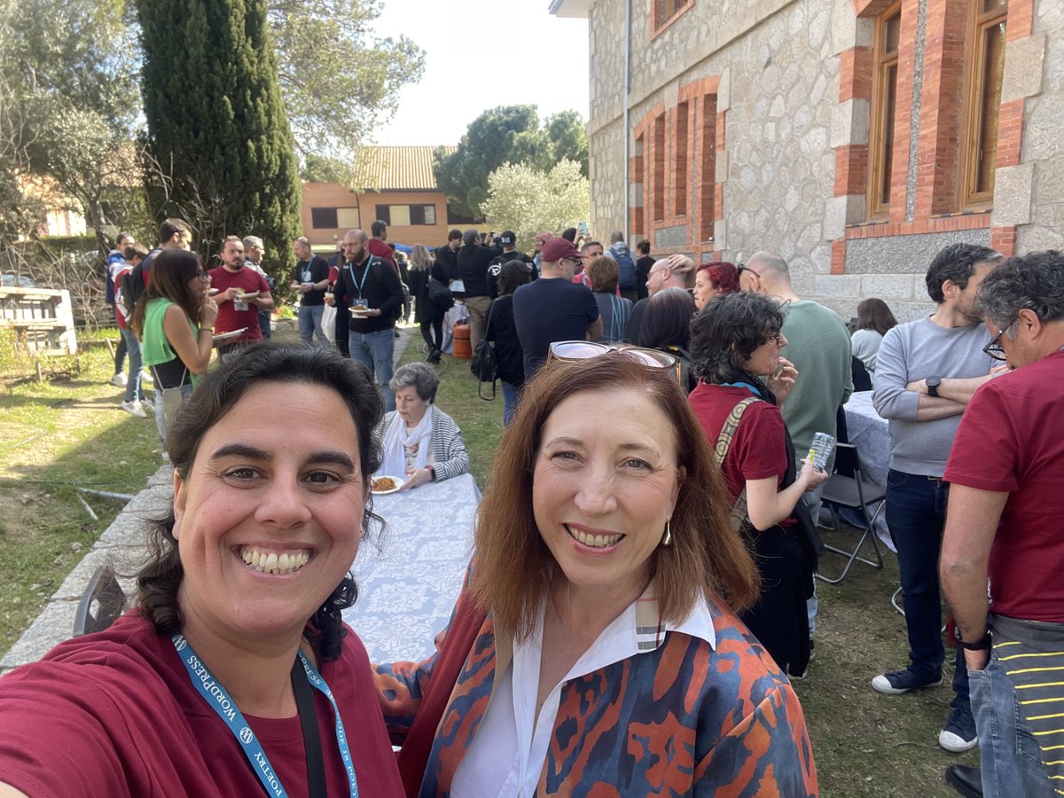 Muchísimas gracias al ⁦<a href="/ayto_torre/">Ayuntamiento de Torrelodones</a>⁩ y en especial a ⁦<a href="/Tmoralujan/">Toñy Mora</a>⁩ ⁦<a href="/AlfredoGPlata/">Alfredo García-Plata</a>⁩ por cedernos ⁦⁦<a href="/coworkingsolana/">Coworking La Solana</a>⁩ ⁦<a href="/LTorrelodones/">LabTorrelodones</a>⁩ para celebrar el Contributor Day de #WCTorre