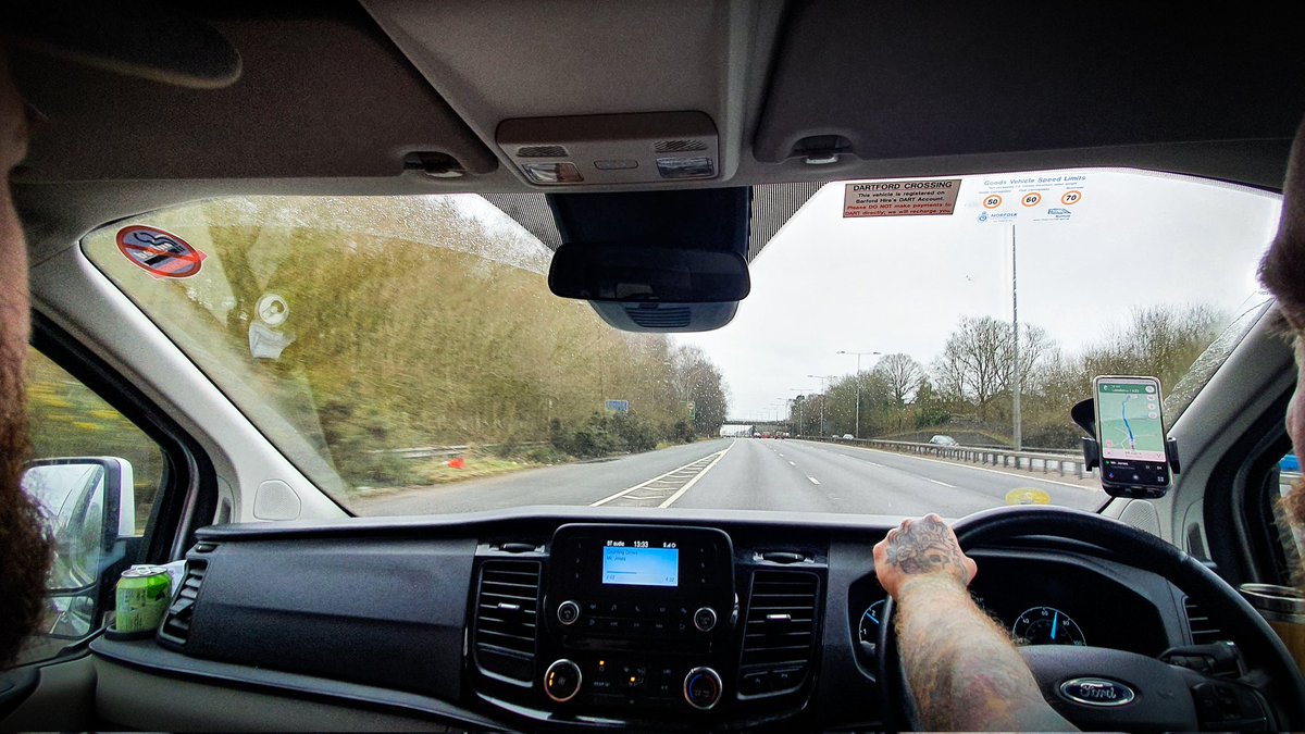 Roshamboskacore's tweet photo. On our way, Brighton! 😁🤟
P.s. STOP RAININGGG https://t.co/ASHbLBqITn