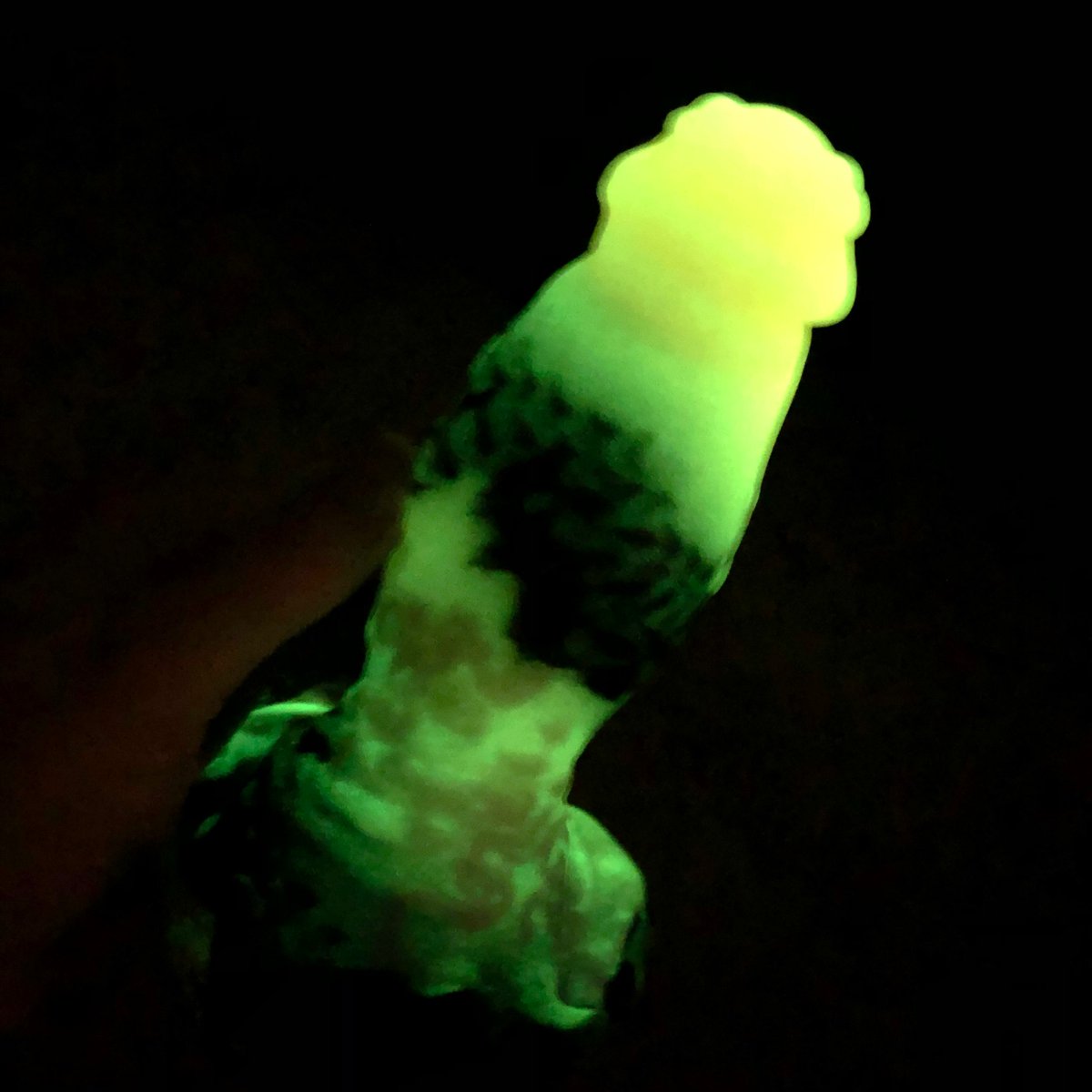CryptBat's tweet photo. And last but absolutely not least, GLOW SHOOOOOOOTS!!!!! https://t.co/SEZOJphPVx