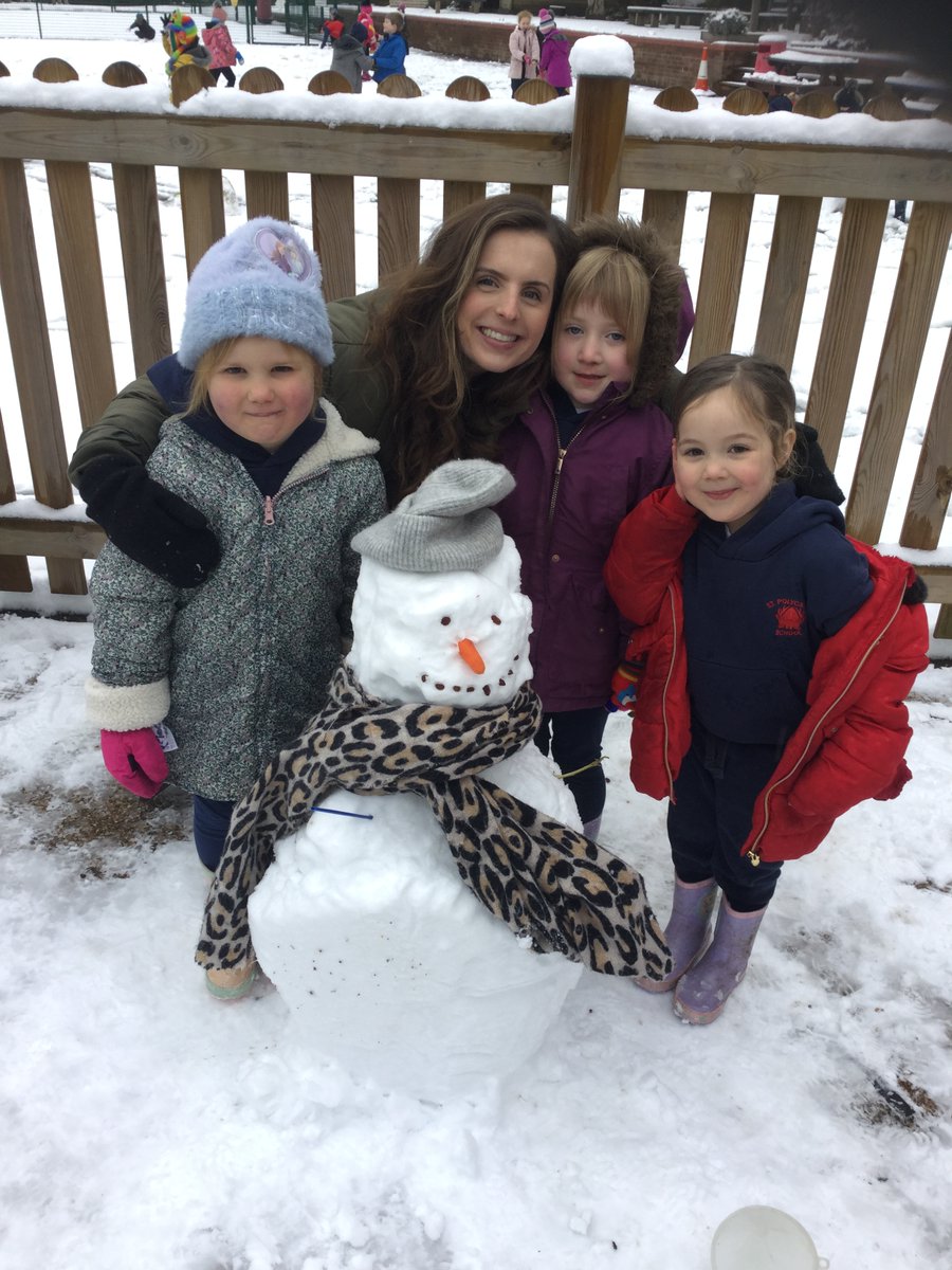 PolycarpSchool's tweet photo. #eyfs #snowday #eyfslearningthroughplay https://t.co/zYeb8eJocO
