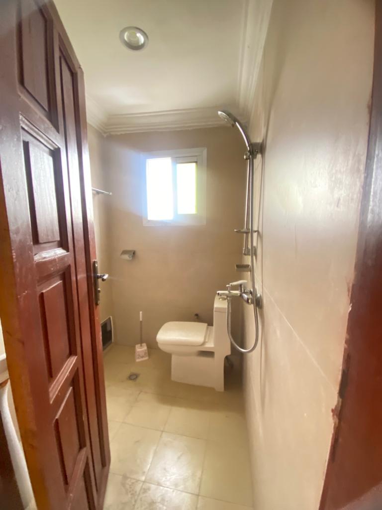 One_Immobilier's tweet photo. #douala #logpom
Appartement à louer à Logpom Bassong
01 Salon
02 chambres
02 douches
01 cuisine
Balcons
Parking
Forage
Gardien
Prix: 170.000 f/mois x 12
620216394
https://t.co/UmaA1moEE4
#investirimmobilier #oneimmobiliergroup #immobilierdeluxe237 #appartement #immobilier https://t.co/8B6mXXXEbd