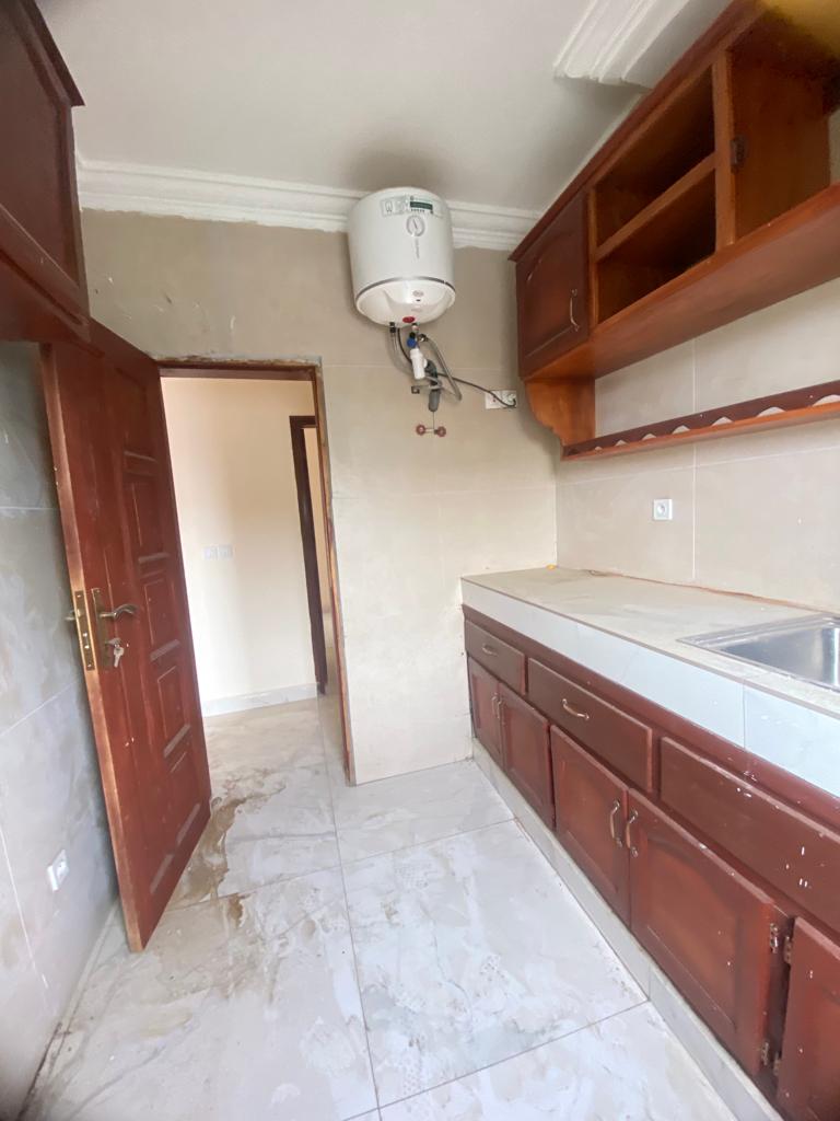 One_Immobilier's tweet photo. #douala #logpom
Appartement à louer à Logpom Bassong
01 Salon
02 chambres
02 douches
01 cuisine
Balcons
Parking
Forage
Gardien
Prix: 170.000 f/mois x 12
620216394
https://t.co/UmaA1moEE4
#investirimmobilier #oneimmobiliergroup #immobilierdeluxe237 #appartement #immobilier https://t.co/8B6mXXXEbd