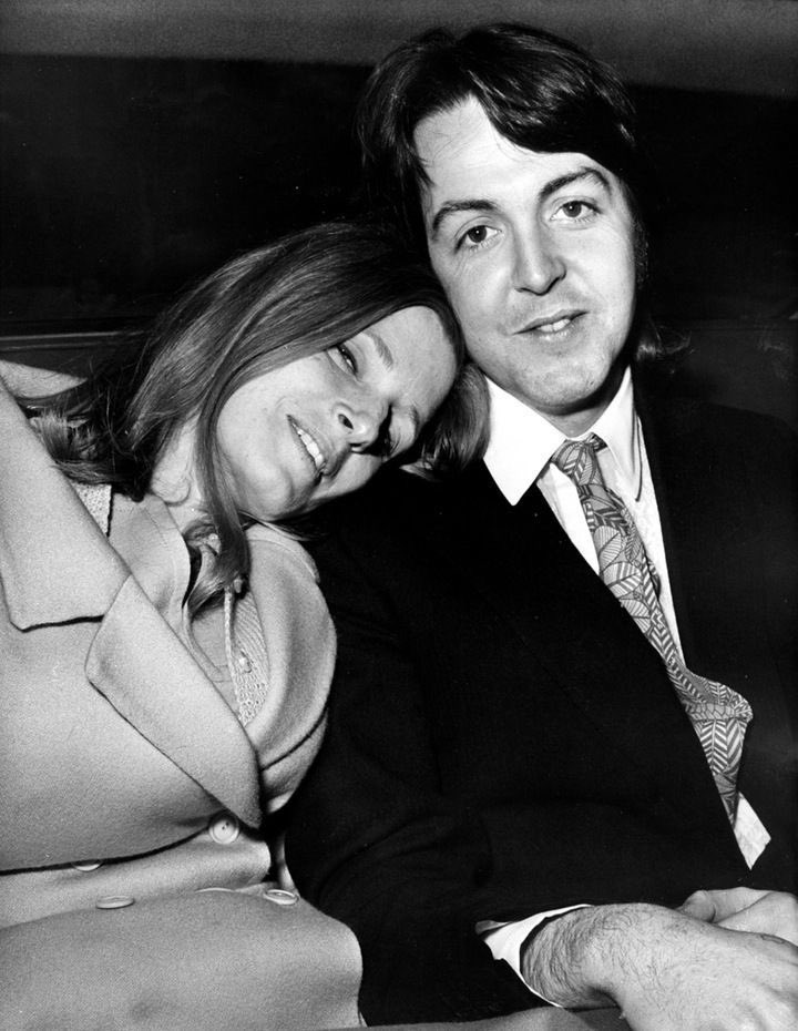 BeatlesEarth's tweet photo. Today in 1969, Paul McCartney marries Linda Eastman. https://t.co/NO4XatsQTf