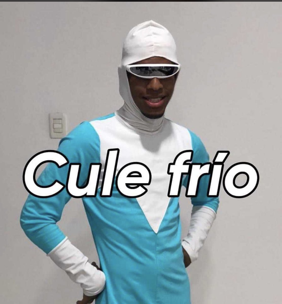 que viva el vicio🤺 tweet media