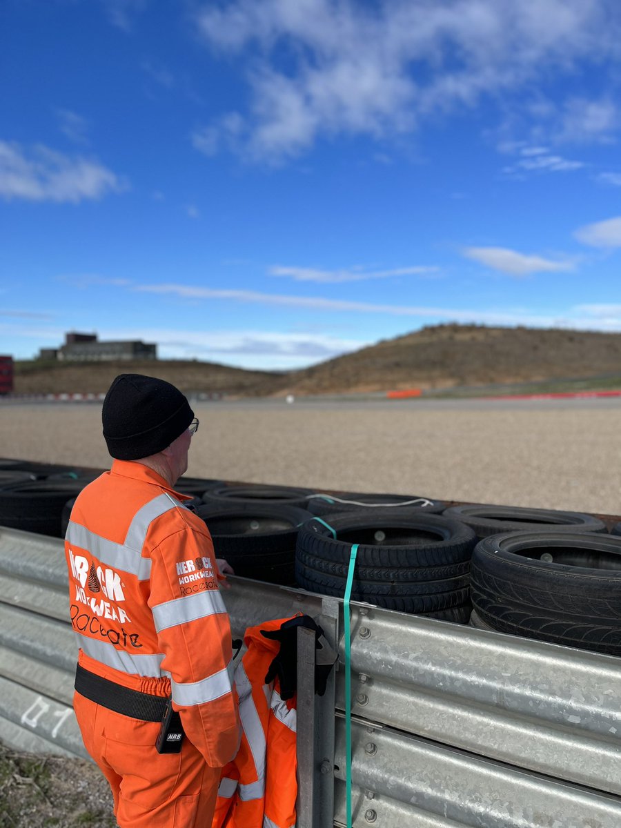 NitrousCRacing's tweet photo. As always, thanks have to go out to The Orange Army, a handful of whom are over here working with their Spanish counterparts. 

Without the time given voluntarily by thousand of marshals, we wouldn’t be able to do what we do. 

👏🏼 https://t.co/sUiiVbvLmb