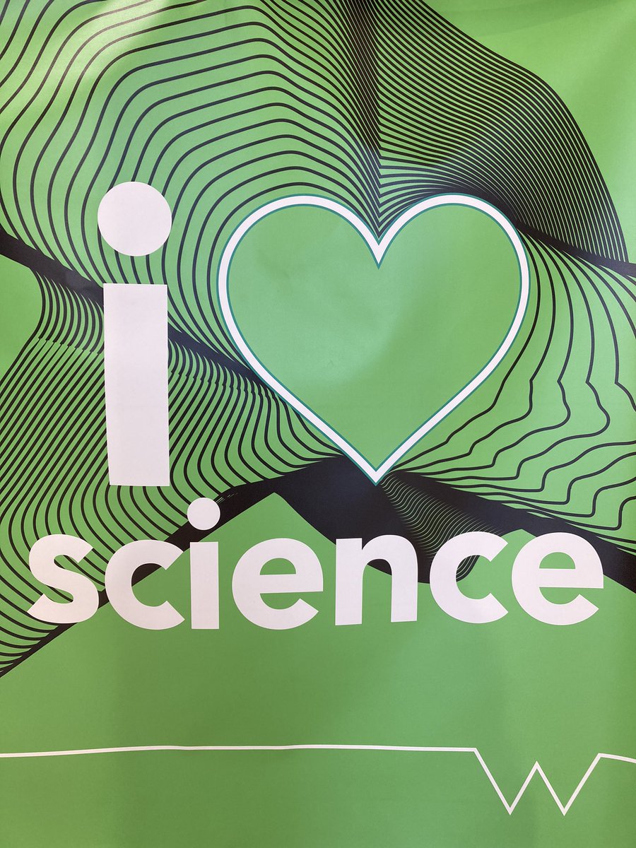 warwickengages's tweet photo. An amazing start to the afternoon with #SliceOfScience!! ๐ฅผ๐ญ๐งฌ๐งฑ@warwickchem @WarwickUniSust #GreenWeek #CityNatureChallenge @WarwickBioSoc @WarwickLifeSci @warwickmed #WMGOutreach @WaRKs_Group @SlsOutreachWrwk @warwickmaths @ArtsWarwick @WPWarwick @WarwickAstro https://t.co/qJkhkudzA1