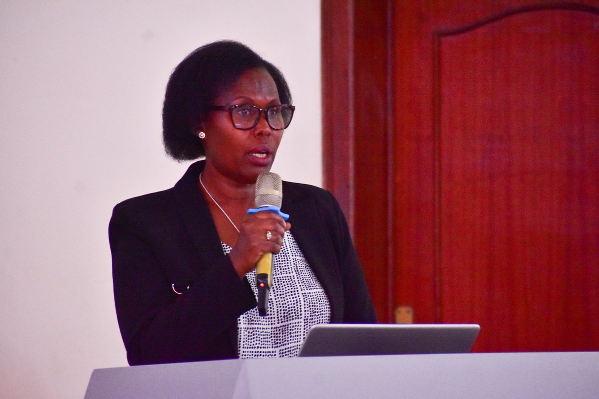 RwandaEast's tweet photo. Mu Karere ka Kayonza hateraniye inama Nyunguranabitekerezo ku kwimakaza ihame ry'uburinganire mu Ntara y'Iburasirazuba, yateguwe n'Intara ku bufatanye na @GenderMonitorRw n'abandi, mu rwego rwo gusoza icyumweru cyahariwe kwimakaza ihame ry'uburinganire. #GADEasternProvince2023 https://t.co/jesJ3dEWnN