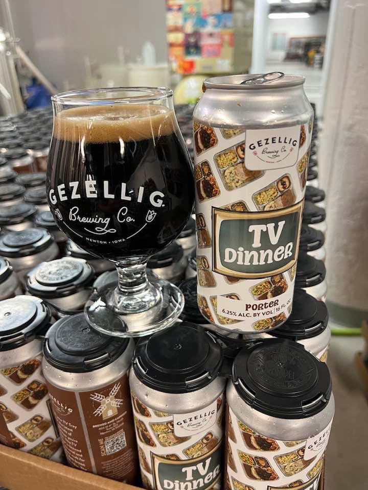 GezelligBrewing's tweet photo. Grab your TV Tray for the latest episode of whatever you're into.  This TV Dinner is brewed with caramel and chocolate malt for a nice dark brown to black color. The barley lends a roasted chocolate malty flavor and aroma. https://t.co/ULOAPr8Vej