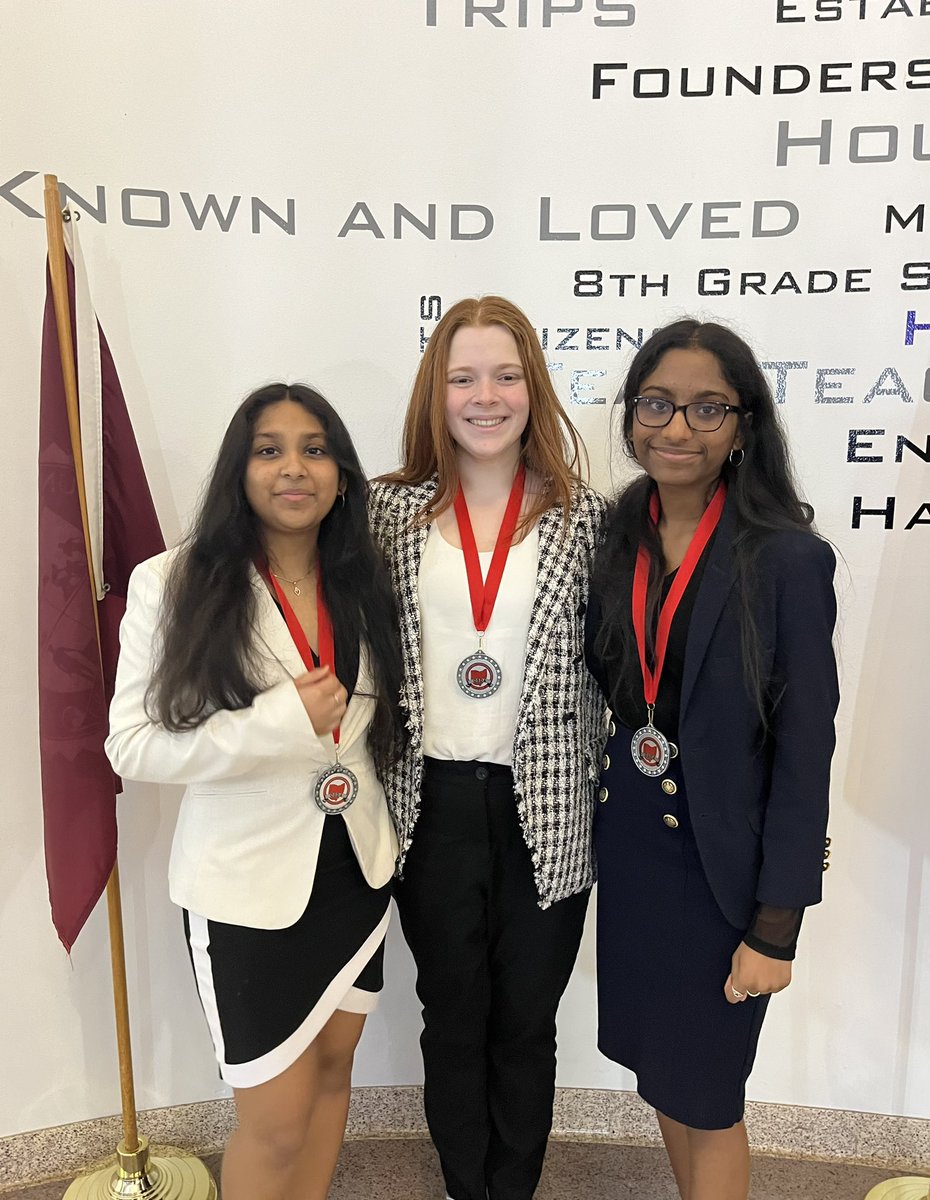 spatrick125's tweet photo. Congrats to BBHHS finalists at the OSDA Novice State Tournament. Shashini Mohan 4th Original Oratory!  Isabella Caputo 2nd Declamation!  Nakshatra Mohan 4th Congressional Debate!  They worked extremely hard as 1st year competitors &amp; we celebrate your accomplishments!@KevinJakub https://t.co/Fe1nF0zWkk