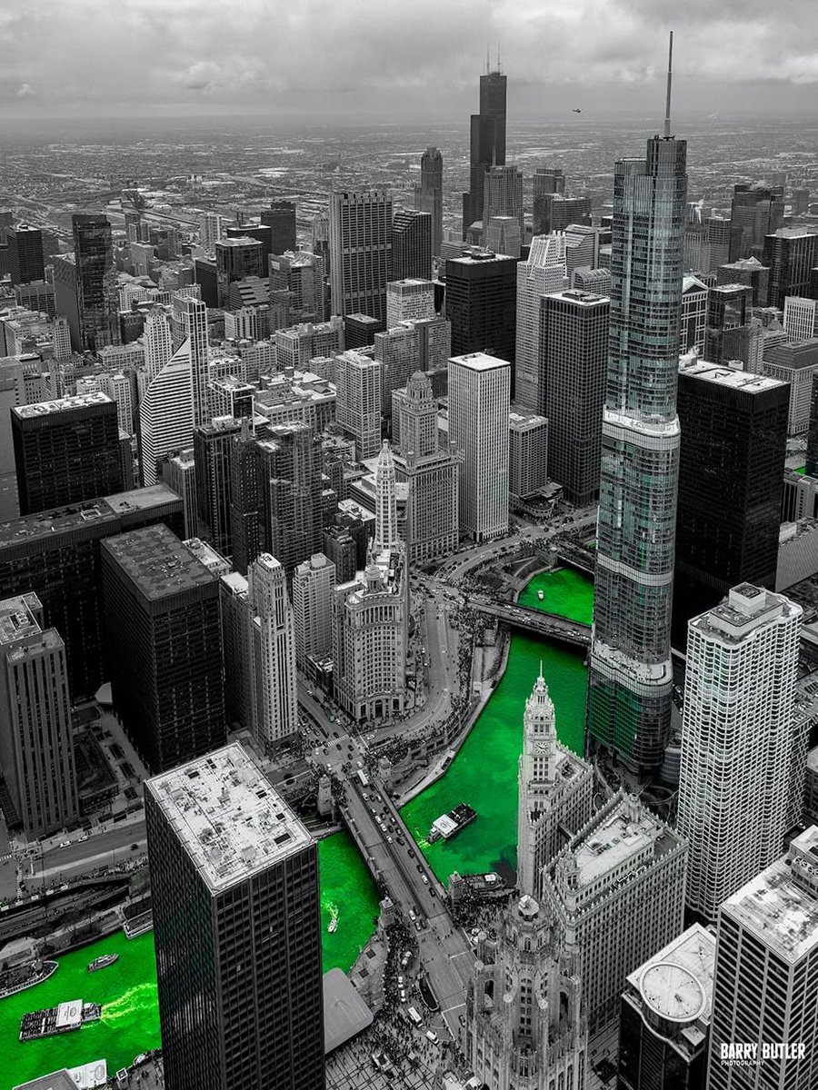 When it comes to St. Patrick's Day celebrations in Chicago, other cities are Green with Envy.  #StPatricksDay #chicago <a href="/TourismIreland/">Tourism Ireland</a>