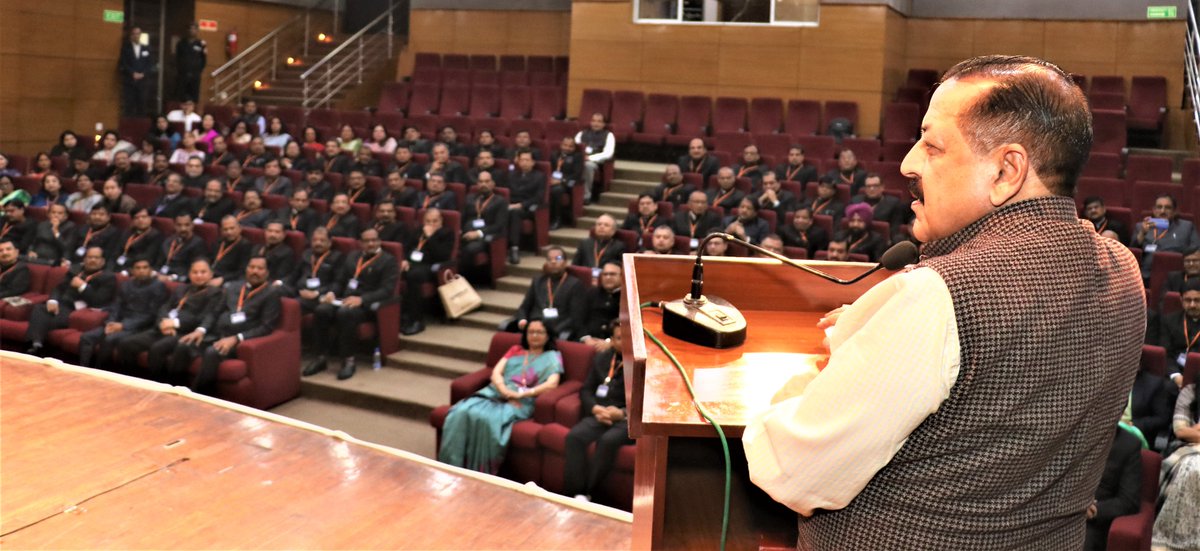 DrJitendraSingh's tweet photo. “Under PM Sh @NarendraModi, IAS/Civil Services Officers are now being trained in latest AI tools &amp; Data Analytic skills that are vital to their effective performance in today’s context”: Addressed the 124th IAS Induction Training Programme, #LBSNAA Mussoorie https://t.co/Xod49f4UQE