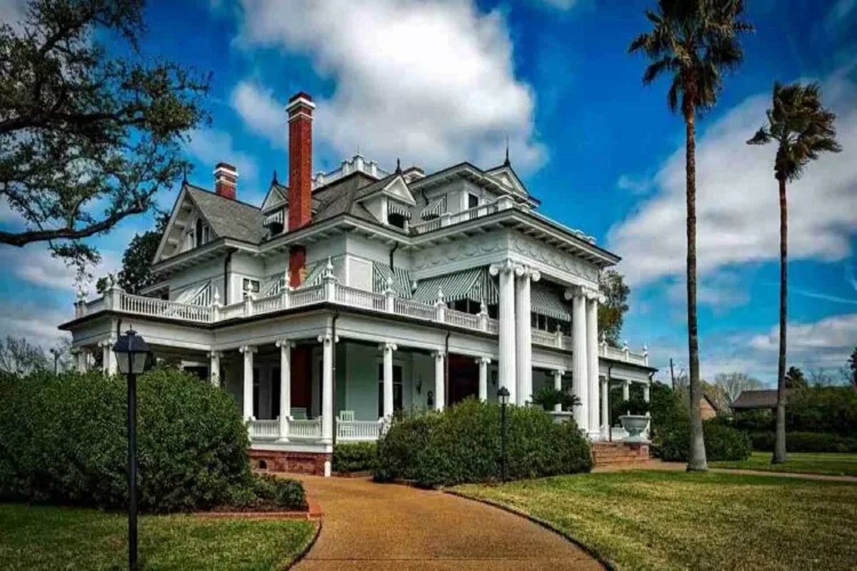 What are the affordable housing challenges facing Arkansas? Maxwell Drever has some insights. #MaxwellDrever #affordablehousing" 
maxwelldreverscholarship.com/affordable-hou…