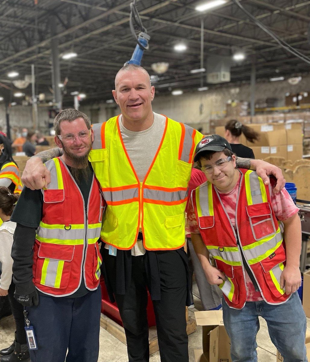 Wrestlelamia.com tweet media