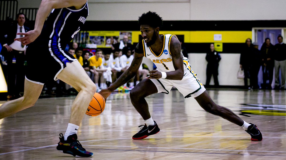 A season we will never forget…Thank you Laker faithful for making the trip down to Virginia to watch us compete with the best. Thank you to Devin Green who gave everything to our program and we wish you best in your future endeavors. Once a Laker, always a Laker💚💛