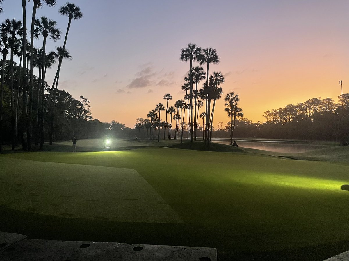 AdamCummins23's tweet photo. What a week it was volunteering @TPCSawgrass for @THEPLAYERSChamp! An unbelievable experience and got to meet some great people throughout the week. Until next time!
@simonwattier @PaddyTalksTurf @luke_twist @dannybur_ https://t.co/Pcn9ngccaX