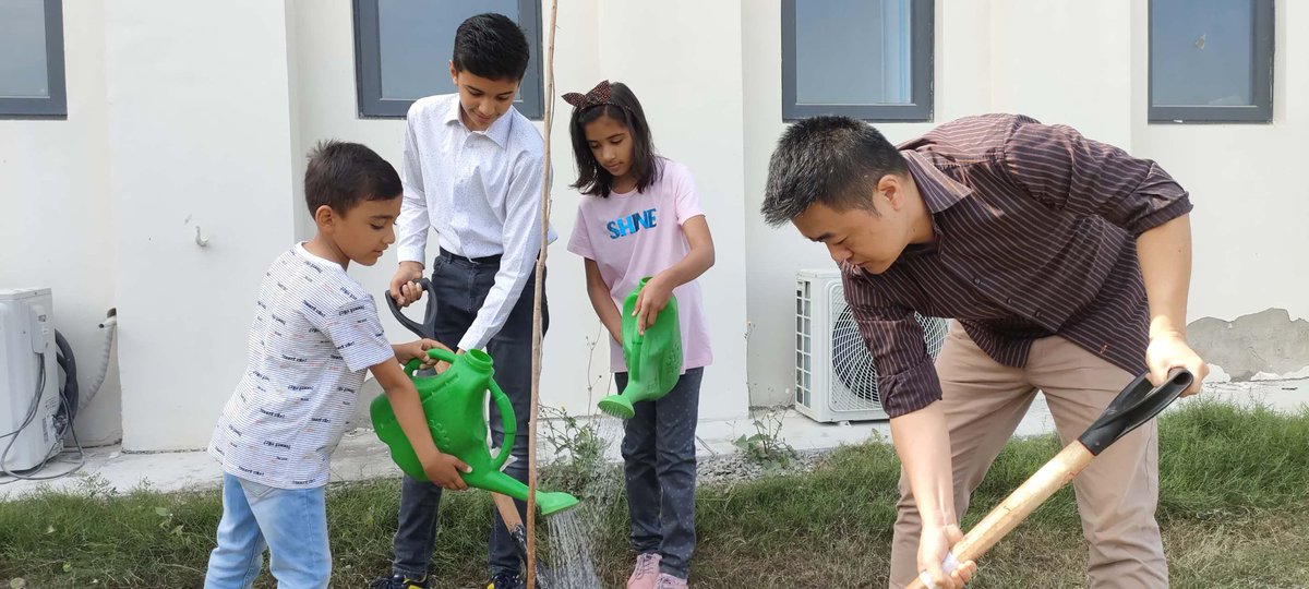 PR_COPHC's tweet photo. On this year's Arbor Day, Chinese employees in Gwadar Port, led by Chairman COPHC Yu Bo carried out tree planting activities at Vocational Institute. COPHC regards improving local ecological env. as its own resp. and has  invested a lot of manpower and material resources.🇨🇳🇵🇰 https://t.co/aSNeJN06z3