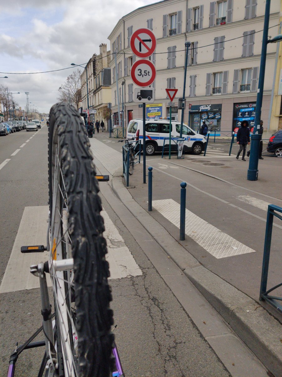 jeff on Twitter "En fait la mission de la police municipal c
