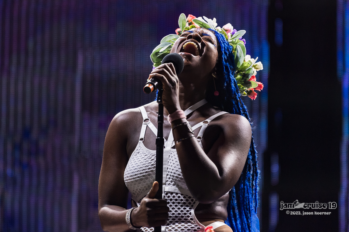 Kanika Moore...true #JamCruise royalty! 👑