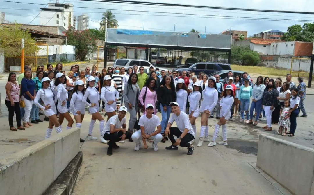 osvegil13's tweet photo. Vamos mujeres Neoespartanas, en nuestras manos está el cambio tan esperado por muchos, unamos esfuerzo y defendamos el presente y futuro de nuestros hijos. https://t.co/qAi3mqjjiv