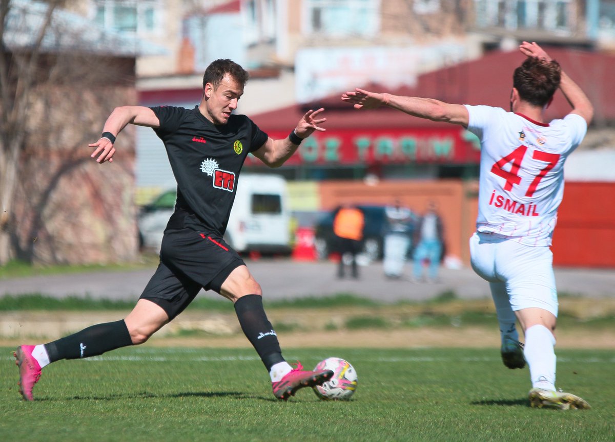 Eskişehirspor'umuz, TFF 3. Lig'in 23. haftasında karşılaştığı Edirnespor maçından 2-1 galibiyetle ayrıldı.

🔗eskisehirspor.org.tr/haber/943/edir…